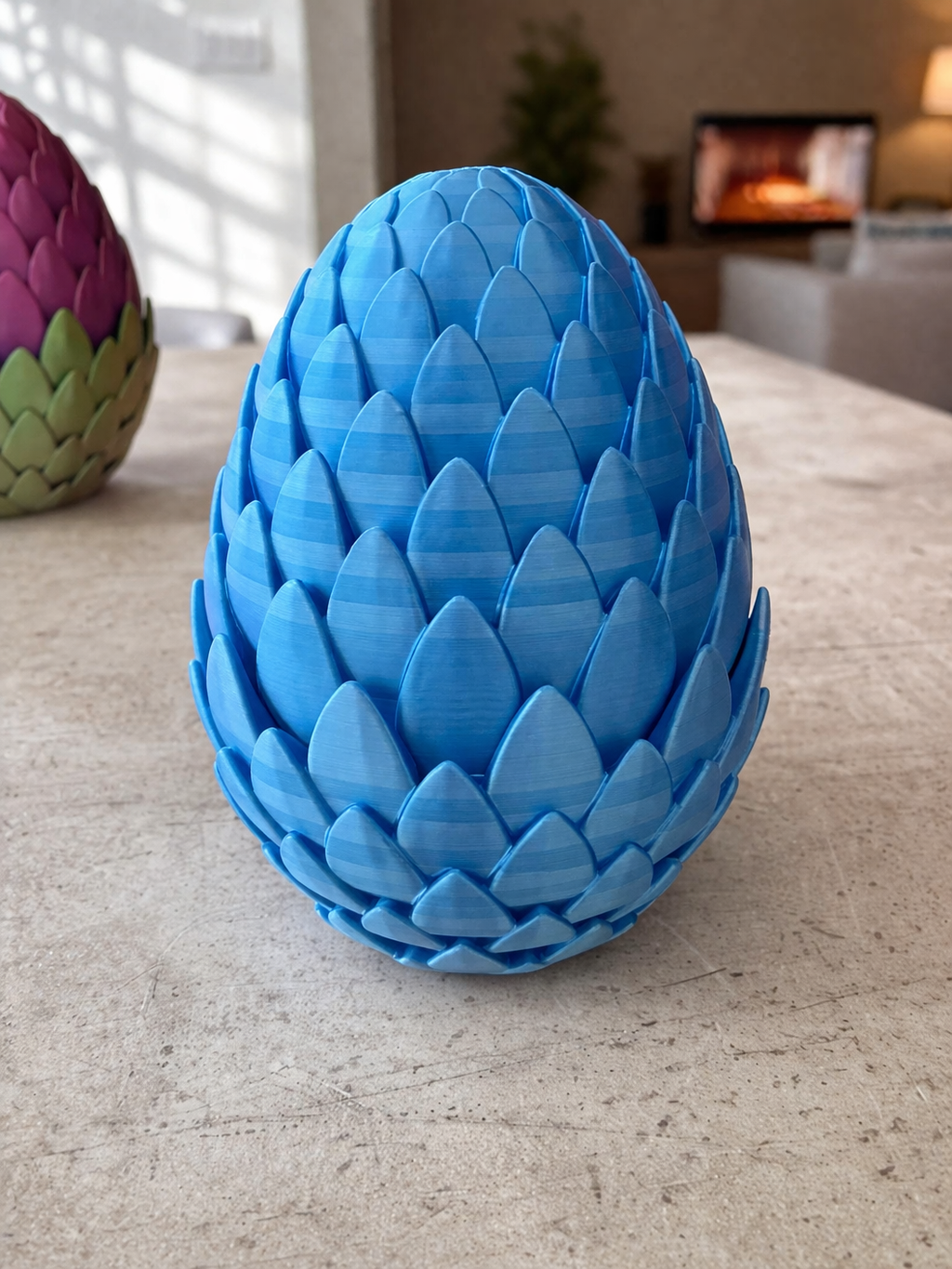 Medium Dragon Egg with Two-Headed Dragon – Fantasy Collectible